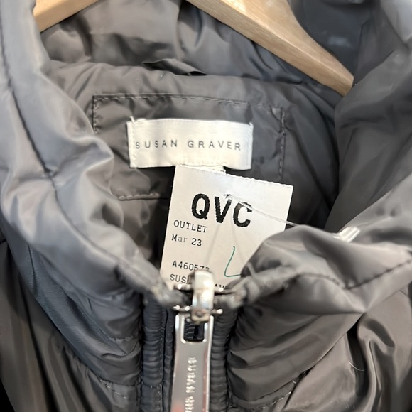 2-in-1 ! Susan Graver Water Resistant Systems Jacket, Black & Dark Gray, A460573 - Picture 13 of 13